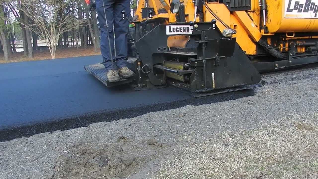Asphalt paving equipment and finished surface